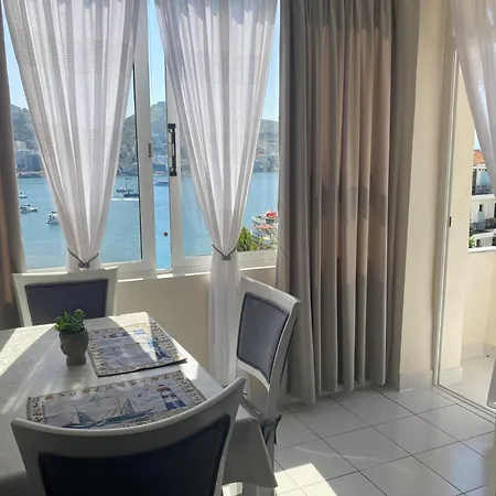 Apartment Seaside Next To Ferry Terminal Sarande