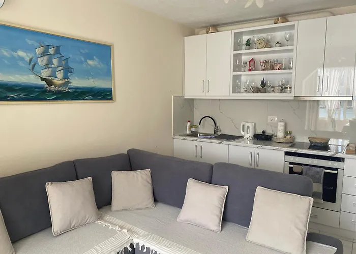 Seaside Next To Ferry Terminal Apartment Sarande