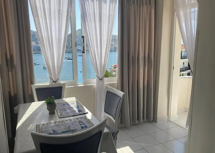 Apartment Seaside Next To Ferry Terminal Sarande